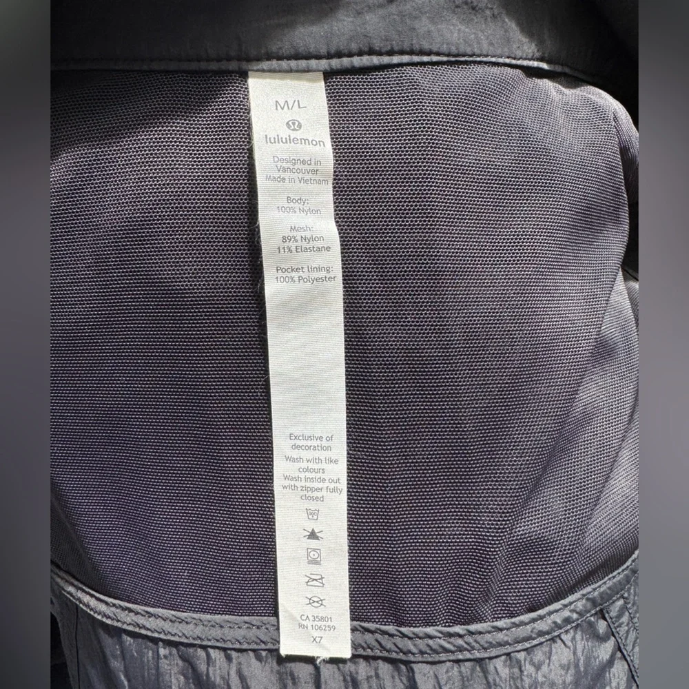 Limited Edition Lululemon collaboration with Soulcycle Size L/M Like New - Picture 11 of 15